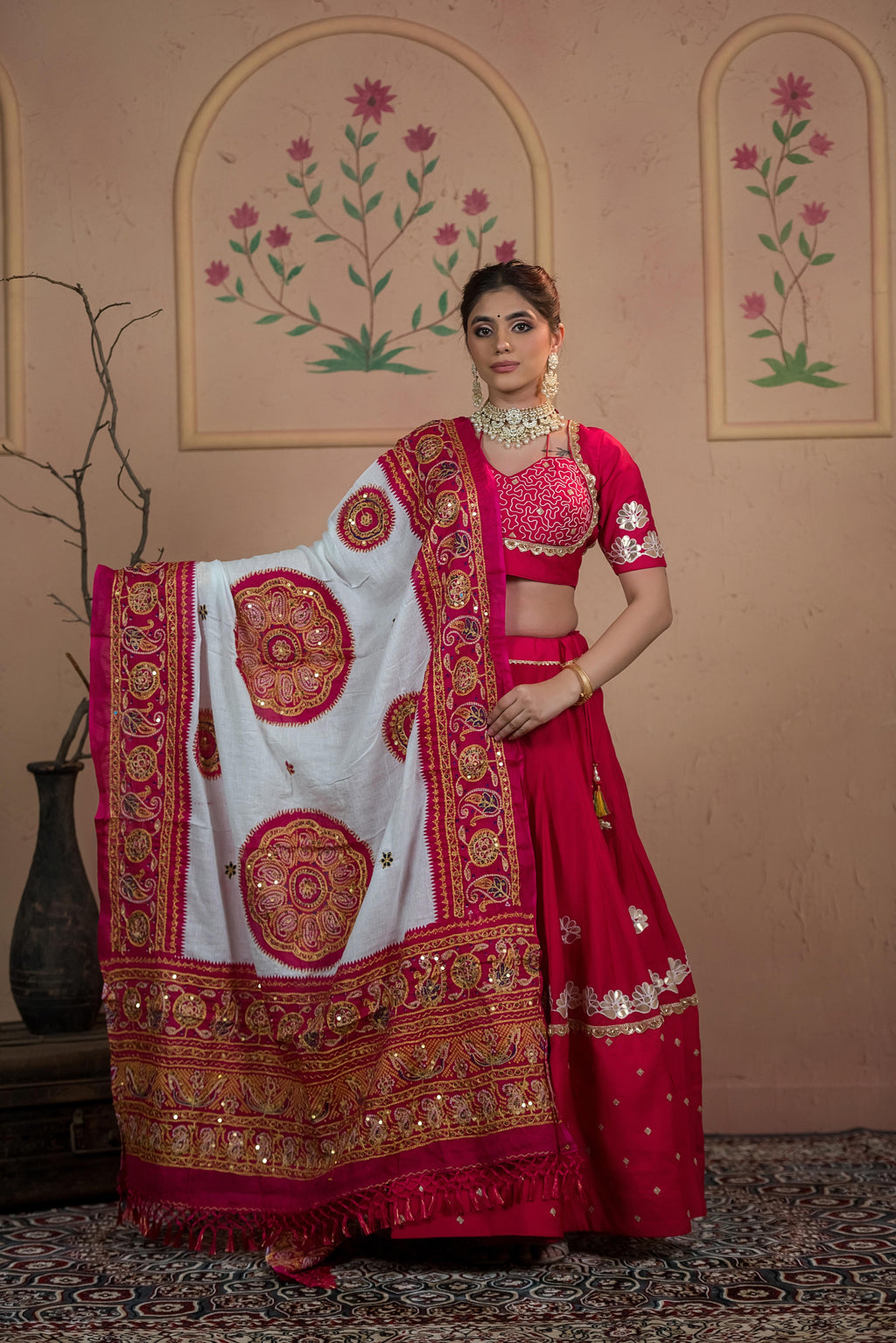 Gulabi Gaurav Chaniya Choli Set
