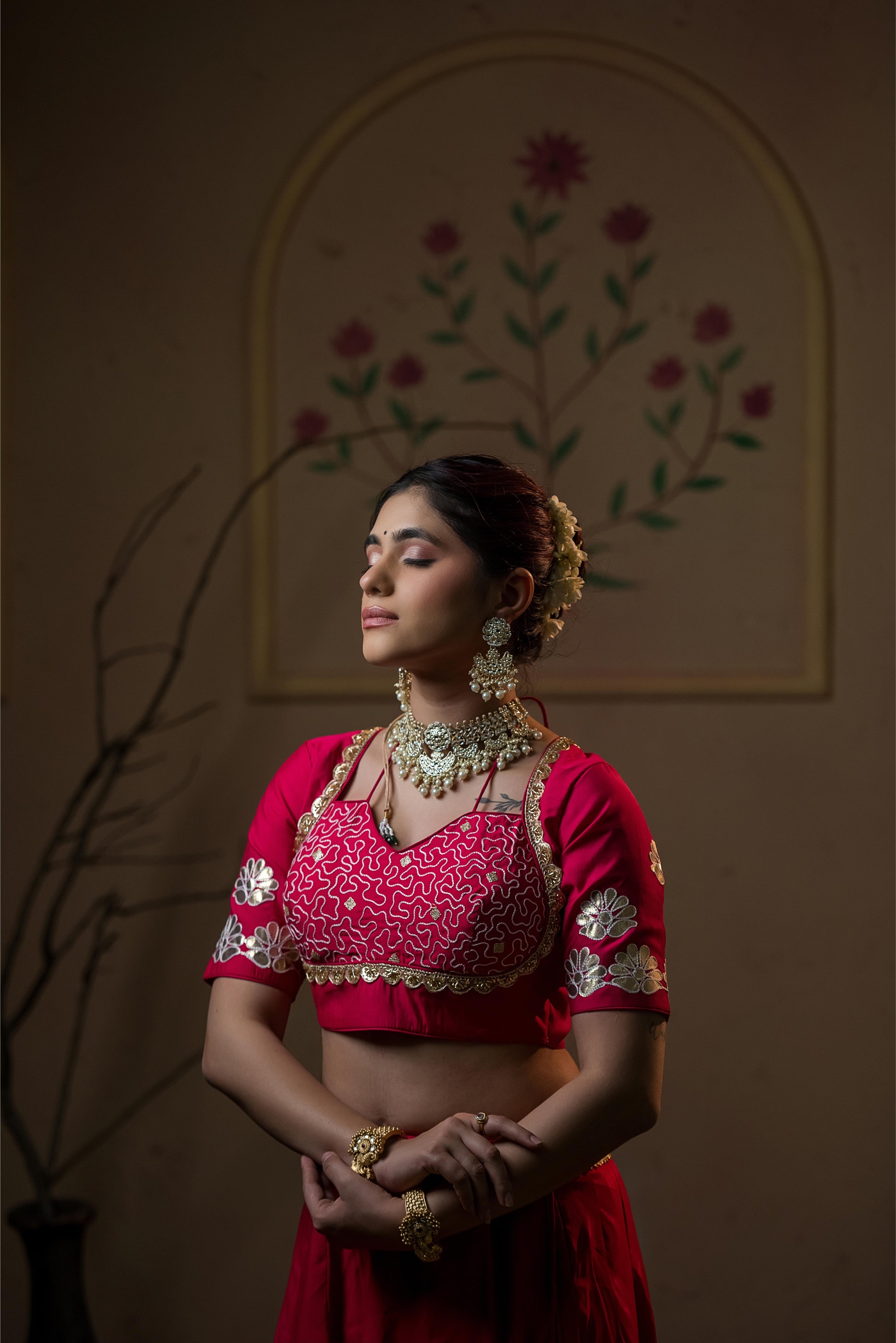 Gulabi Gaurav Chaniya Choli Set