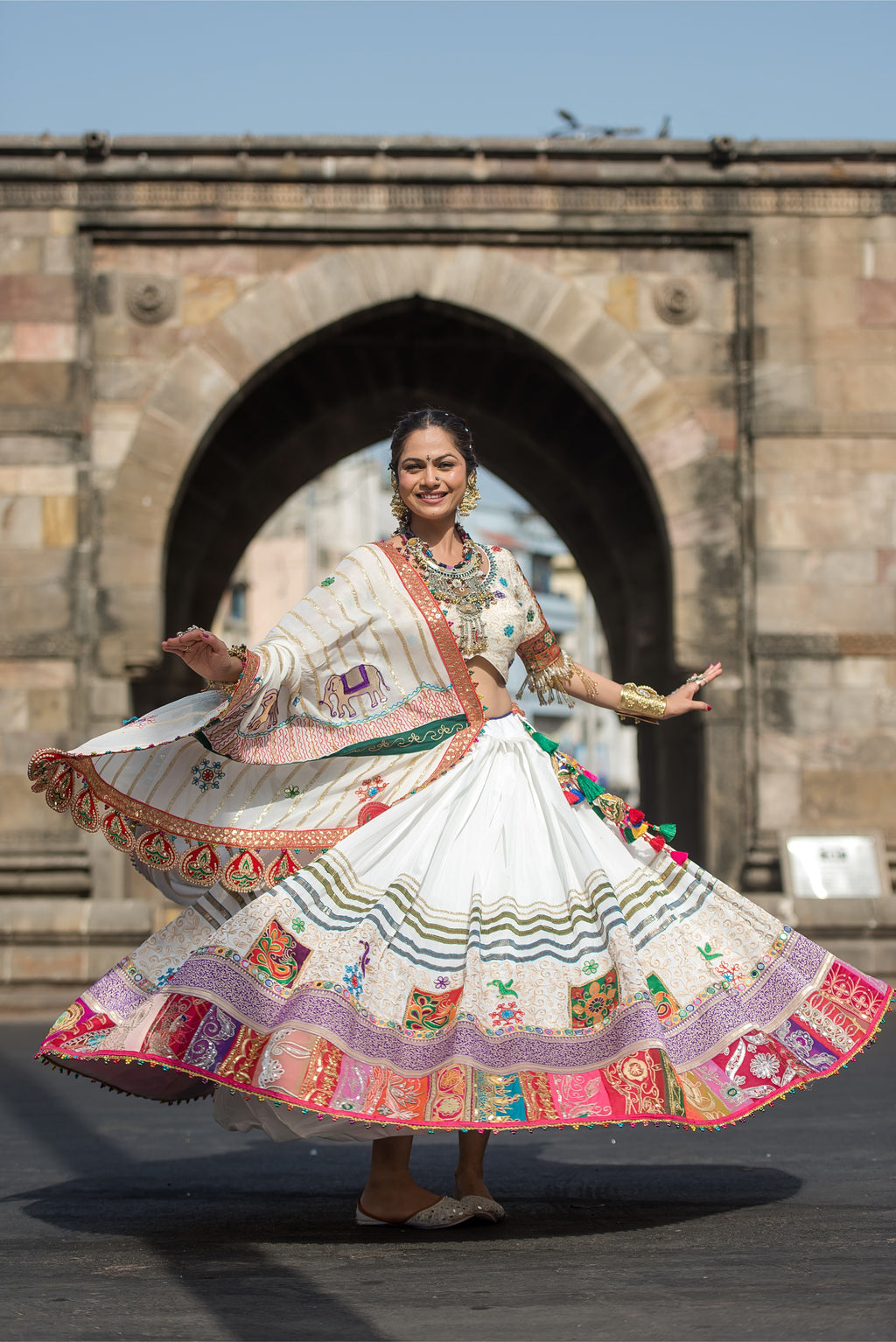 Shwet Rang Chaniya Choli Set