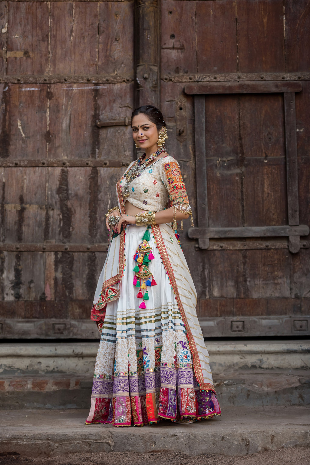 Shwet Rang Chaniya Choli Set
