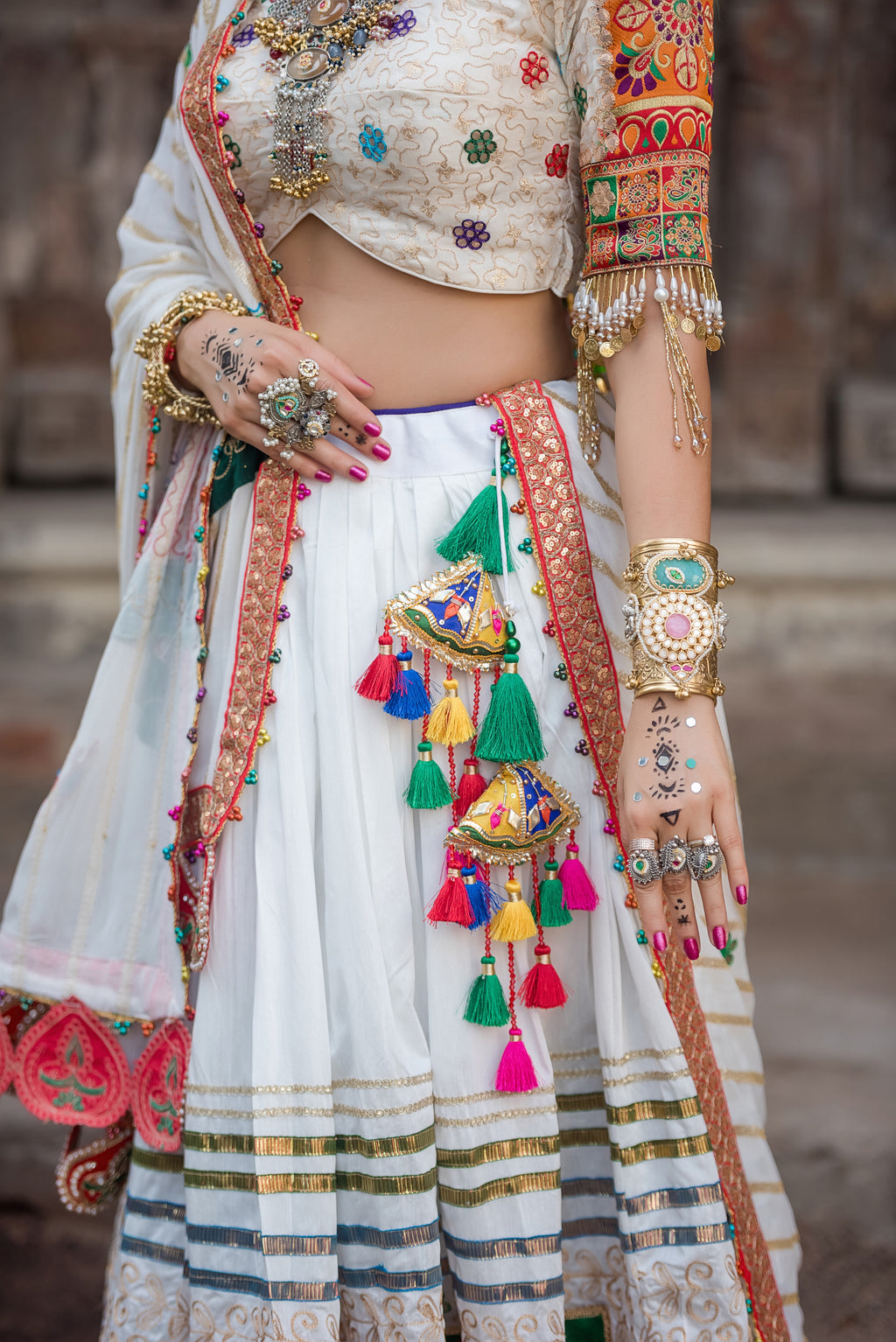 Shwet Rang Chaniya Choli Set