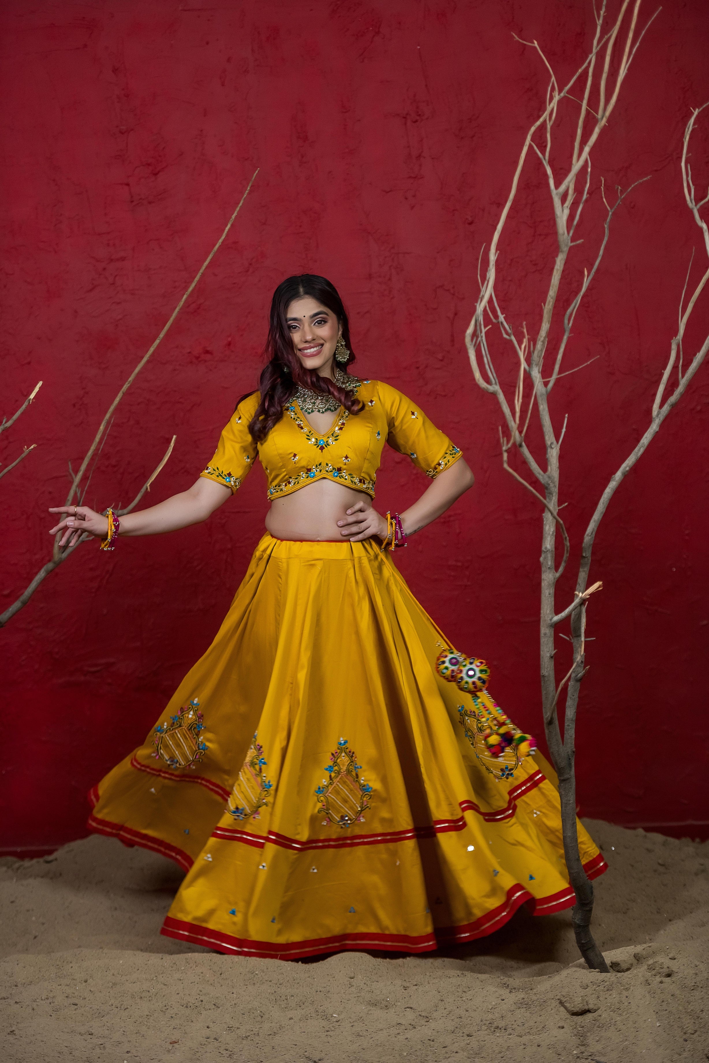 Kesariya Garba Chaniya Choli Set